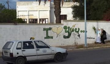 À Rabat, la seule femme chauffeur de taxi combat les stéréotypes