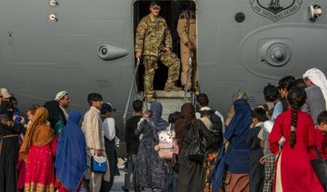 1 400 personnes évacuées d'Afghanistan toujours à la base du Qatar, selon un général américain
