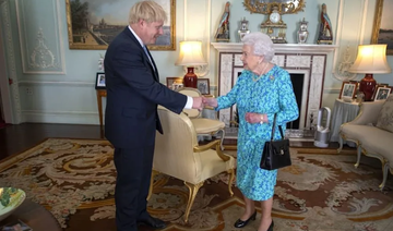 La reine Elizabeth II «en très bonne forme», selon Boris Johnson