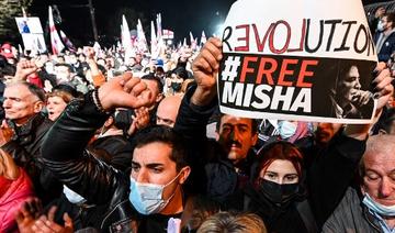 Géorgie: des milliers de manifestants pour soutenir Saakachvili en grève de la faim