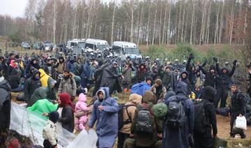 Des milliers de migrants affluent du Bélarus, la Pologne craint l'escalade