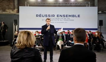 A Amiens, Macron vante ses résultats, Bertrand l'accuse d'être «hors sol»