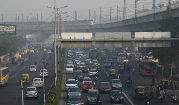 Delhi s'asphyxie: trop de voitures particulières, pas assez de transports publics