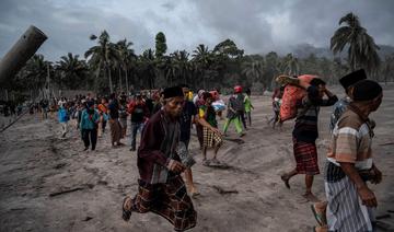 Indonésie: le bilan de l'éruption du volcan Semeru relevé à 14 morts 