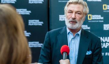 Tir mortel sur un tournage: Alec Baldwin assure ne pas avoir pressé la détente