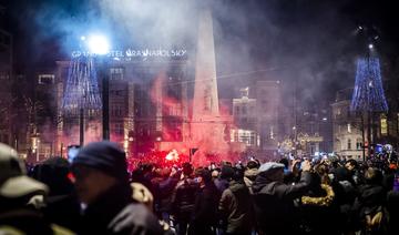 Pays-Bas: la police met fin à une fête illégale de centaines de personnes 