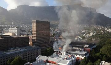 Important incendie au siège du Parlement sud-africain, au Cap