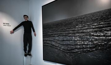 Bao Vuong, artiste franco-vietnamien qui «fait parler la mer» en noir 