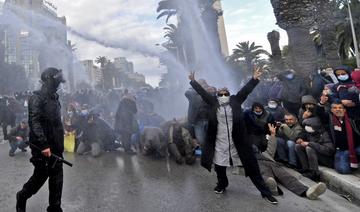 Dispersion musclée des manifestations anti-Saïed dans le centre-ville de Tunis