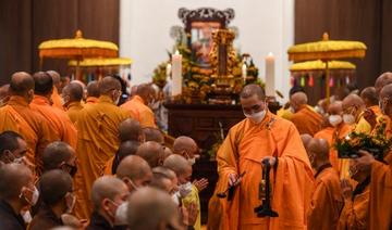 Vietnam: le célèbre moine Thich Nhat Hanh pleuré par des milliers de fidèles