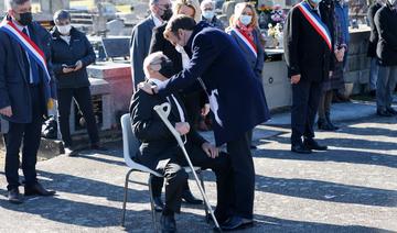 Macron décore l'ultime rescapé du massacre d'Oradour 