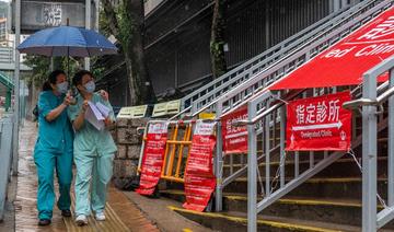Covid: la Chine aide Hong Kong à construire des centres de quarantaine