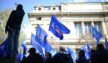 Présidentielle: les candidats débattent devant le syndicat policier Alliance, sans la gauche