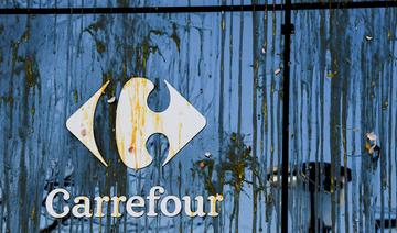 Devant le siège de Carrefour, des producteurs d'œufs réclament une « revalorisation des prix » 