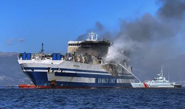 Grèce: un ferry italien toujours en feu, douze disparus