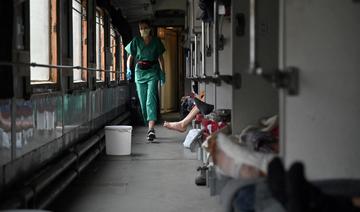 Fonçant vers Lviv, un train médicalisé transporte des blessés de l'est de l'Ukraine
