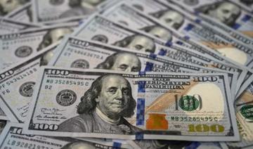 Le dollar, dopé par l'aversion au risque, écrase la livre et d'autres devises