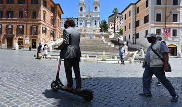 Rome tente de mettre de l'ordre dans la jungle des trottinettes