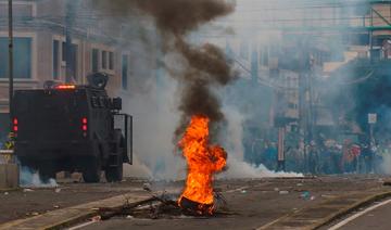 Equateur: Affrontements à Quito, l'armée s'inquiète de la démocratie «en grave danger»