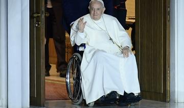 Le pape se rendra bien au Canada fin juillet malgré ses douleurs au genou 
