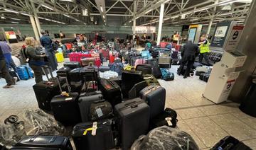 Chaos dans les aéroports: Heathrow limite le nombre de passagers quotidiens