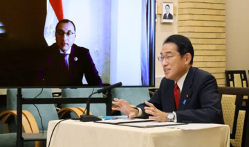 Le Premier ministre égyptien discute des relations bilatérales avec son homologue japonais