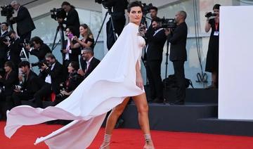 Des stars internationales sur le tapis rouge de Venise dans des créations arabes