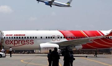 Evacuation d'un avion d'Air India Express à l'aéroport d'Oman 