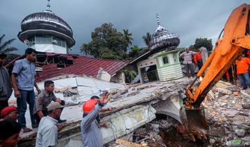 Un mort et des dizaines de blessés dans un séisme à Sumatra, en Indonésie