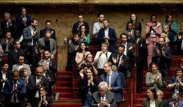 À l'Assemblée, LFI et Mélenchon accueillent des opposants russes