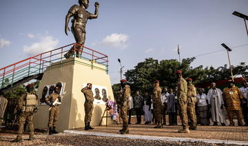 Burkina: Recrutement de 50 000 civils supplétifs de l'armée pour combattre les djihadistes