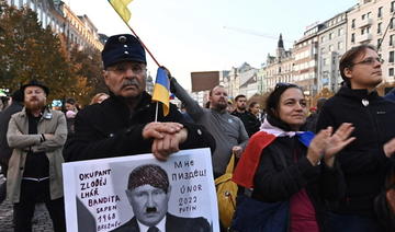 Prague: Des dizaines de milliers de manifestants en faveur de l'Ukraine