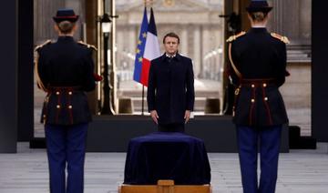 Macron rend hommage à Soulages, maître de « l'outrenoir»