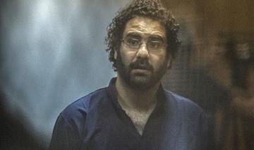 Egypte: la famille d'Alaa Abdel Fattah réclame preuves de vie et soins