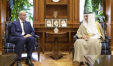 Un ministre saoudien et un diplomate français discutent de questions régionales