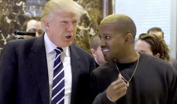 Trump vivement critiqué pour avoir dîné avec Kanye West et un suprémaciste blanc