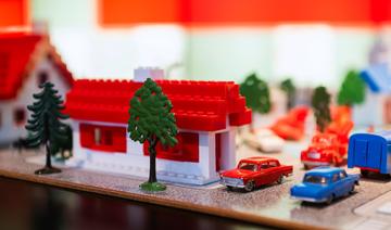 Dans une usine Lego, le secret de fabrication des jouets stars de Noël