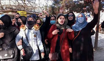 Une vingtaine d'Afghanes manifestent contre la fermeture des universités aux femmes