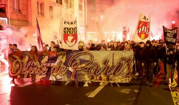 350 membres de l'ultradroite défilent à Paris lors d'une marche aux flambeaux finalement autorisée
