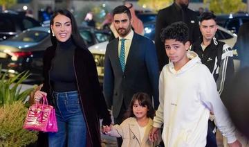 Avec l'arrivée de Ronaldo en Arabie saoudite, les fans arabes s'arrachent le style de Georgina Rodriguez 