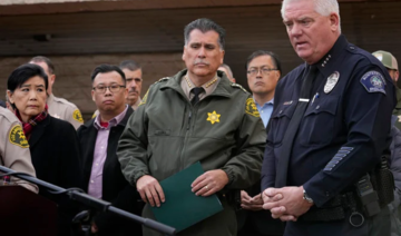 En Californie, les enquêteurs recherchent le motif d'une fusillade qui a fait dix morts