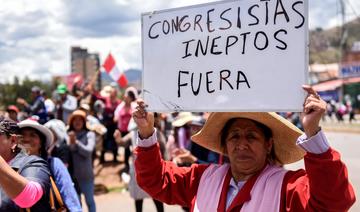 Pérou: le Parlement bloque jusqu'à août tout débat sur des élections anticipées