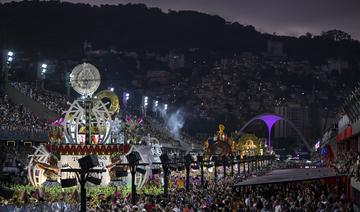 Rio de Janeiro entame une deuxième nuit endiablée de carnaval