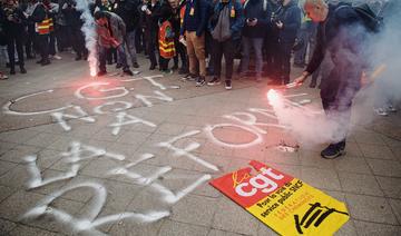 Réforme des retraites: la CGT mène une action au musée d'Orsay