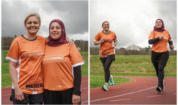 Une musulmane court le marathon de Londres pour soutenir les victimes du séisme survenu en Turquie et en Syrie