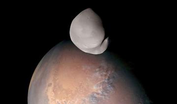L'agence spatiale des Émirats publie des images rapprochées de la petite lune martienne