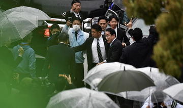 Japon: Le Premier ministre reprend sa campagne après une explosion