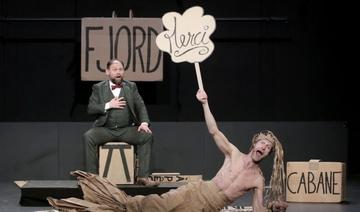 La pièce «Les Gros Patinent Bien, Cabaret de Carton»