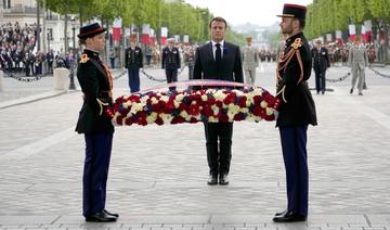 Macron commémore le 8 mai sur des Champs-Elysées quasi vides, avant l'hommage à Jean Moulin à Lyon