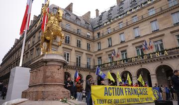 500 personnes défilent lors d'une manifestation royaliste à Paris